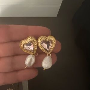 Pearl heart earrings